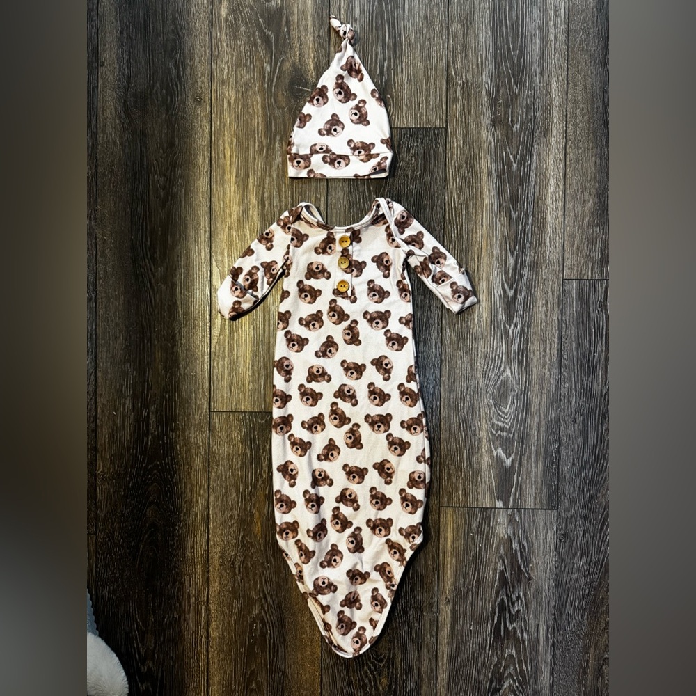 Caden lane newborn knot gown set of 2